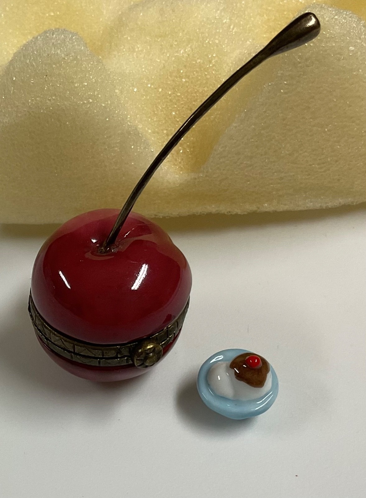 Midwest of Cannon Falls PHB Cherry w/ Sundae Trinket No Box