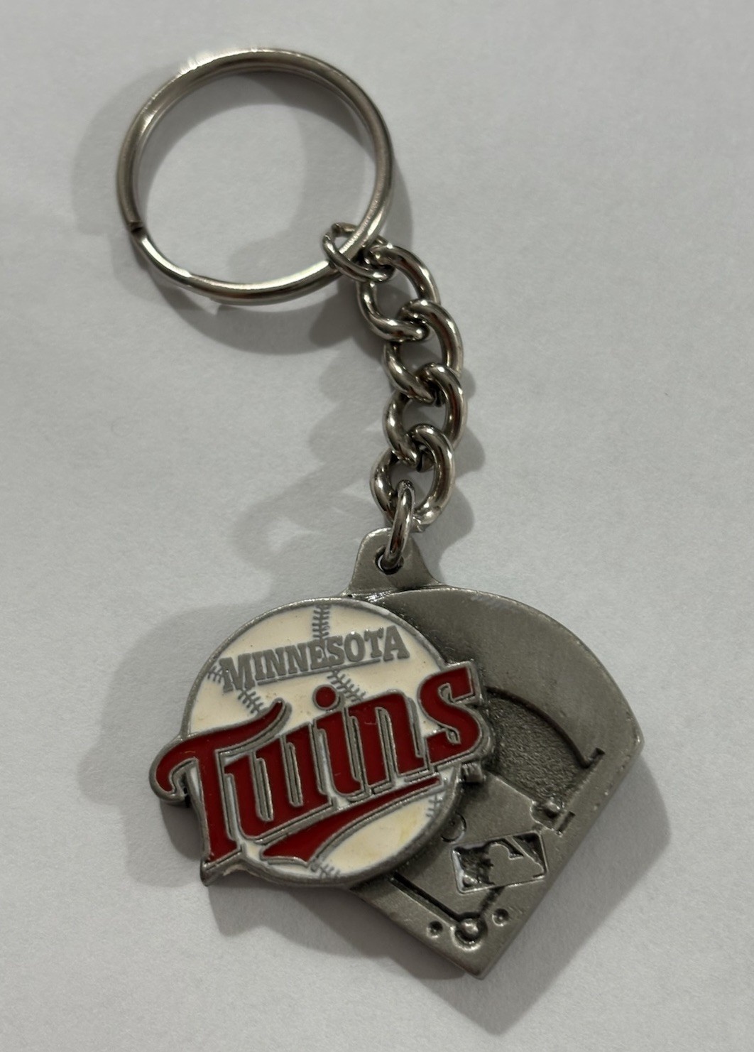 Minnesota Twins Baseball Team 1994 Souvenir Pewter Key Ring Keychain Fob USA