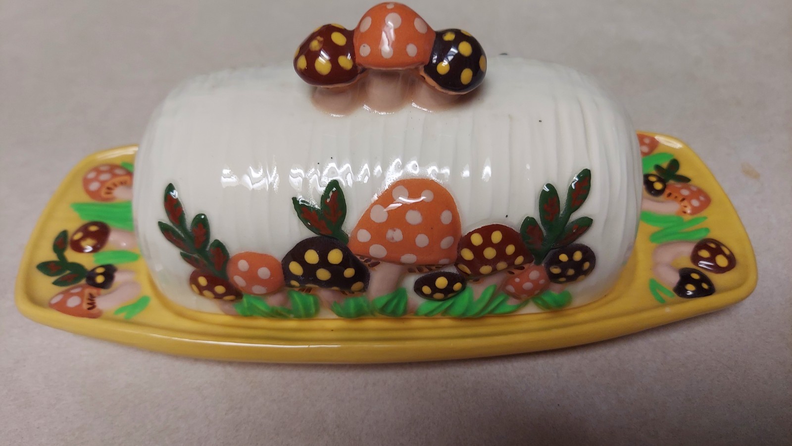 Vintage 70s Retro Hand Painted Mushroom Ceramic Butter Dish Vintage 70s Retro Hand Painted Mushroom Ceramic Butter Dish