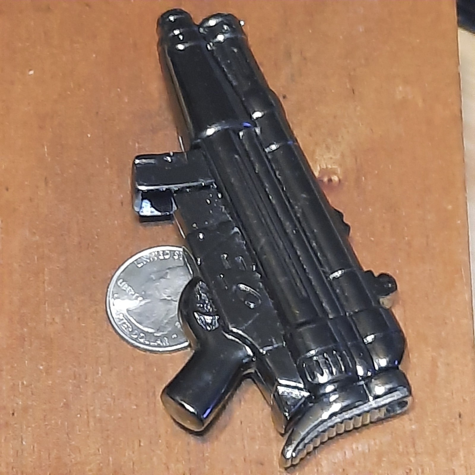 Vintage Novelty Lighter For Parts/Repair  K67 Mini Army Sparks Silvertone