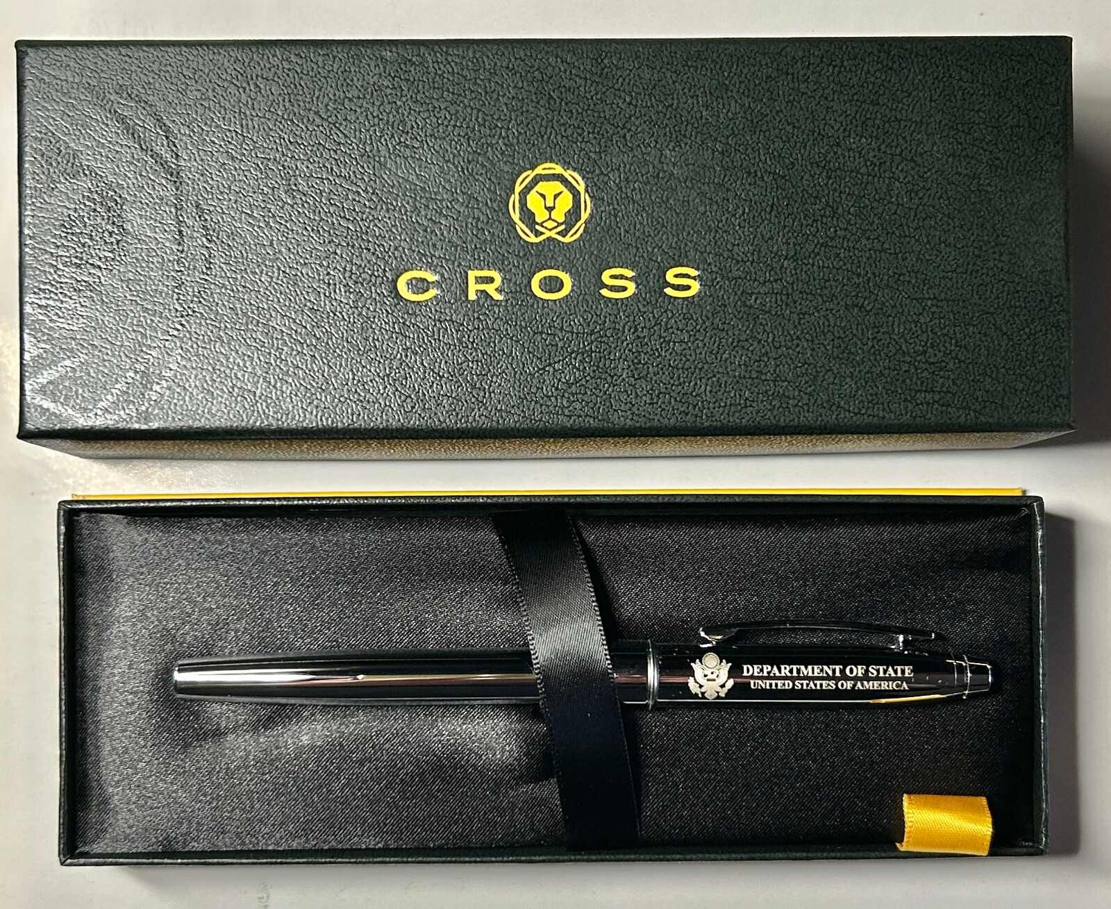 DEPARTMENT OF STATE CROSS STRATFORD ROLLER BALL PEN IN CHROME(AT0175-1)