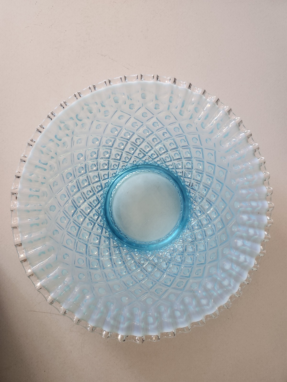 Fenton Diamond Lace Blue Opalescent Hobnail Crimped Bowl Rare Excellent Fenton Diamond Lace Blue Opalescent Hobnail Crimped Bowl Rare Excellent