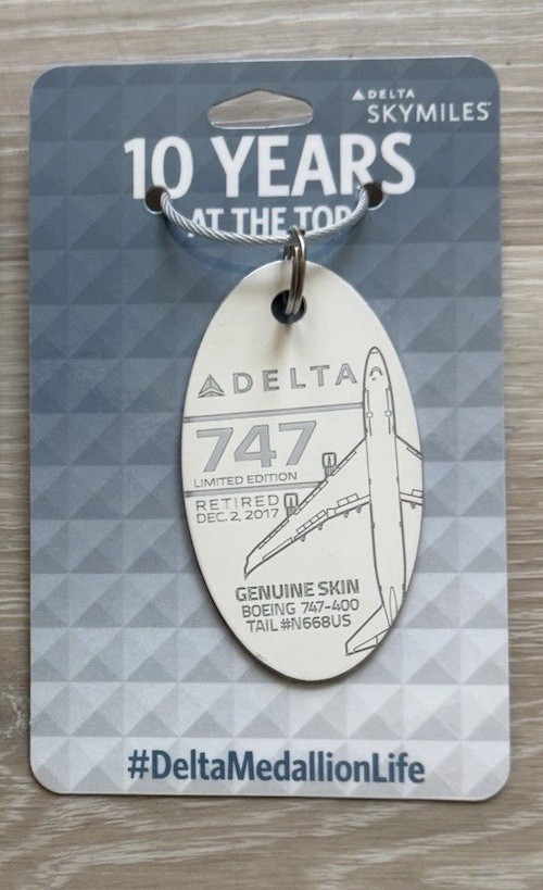 One Plane Tag - Delta Airlines Boeing 747 White N668US - Diamond Medallion