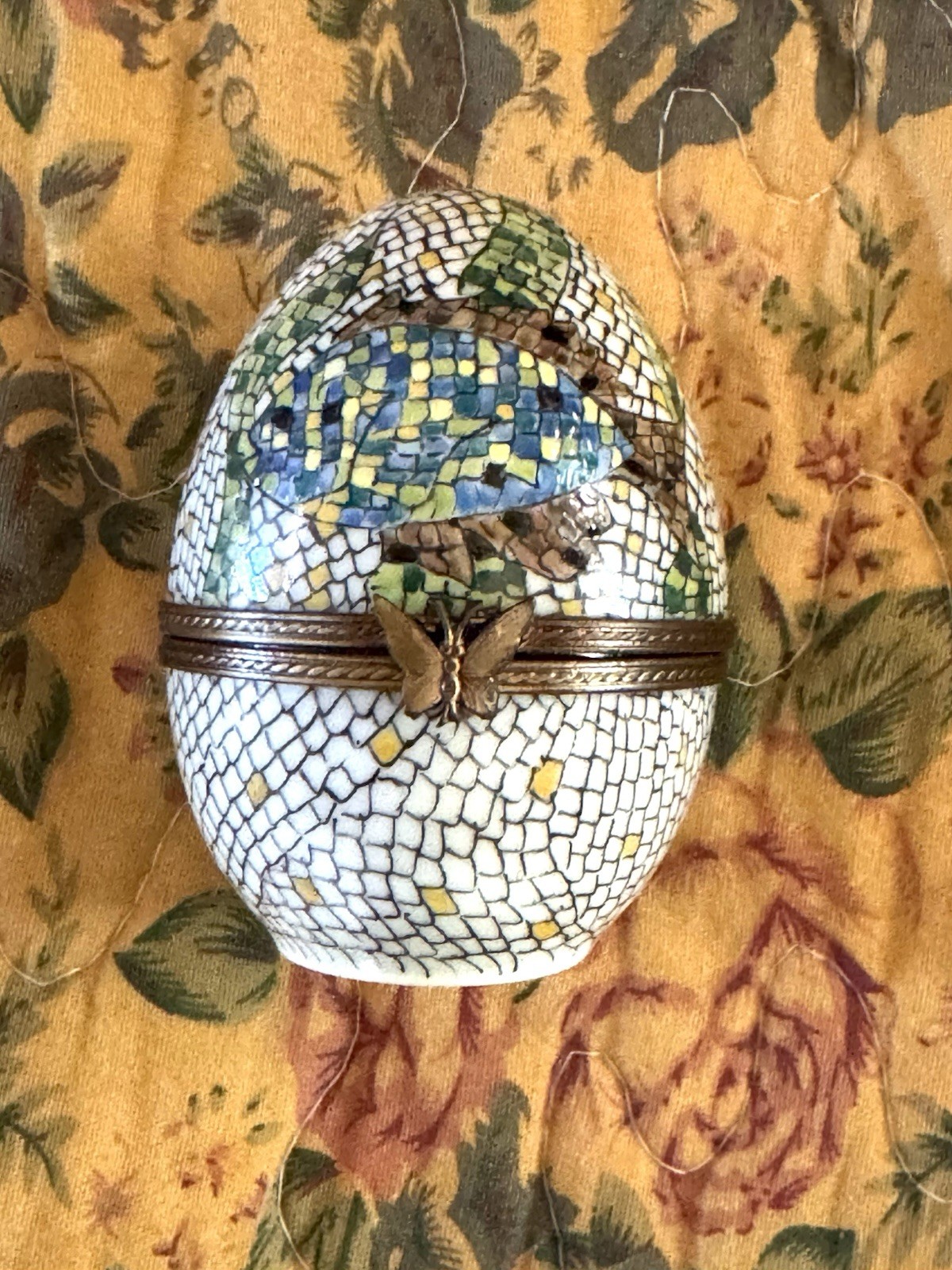 Vintage Limoges Peint- main Frog In Egg Excellent Condition