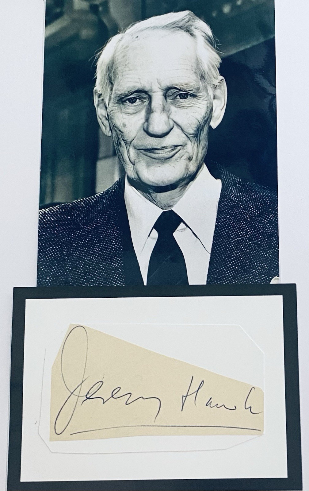 Jeremy Hawk South African Actor 1918 - 2002, Original 10 x 8 Signature Piece