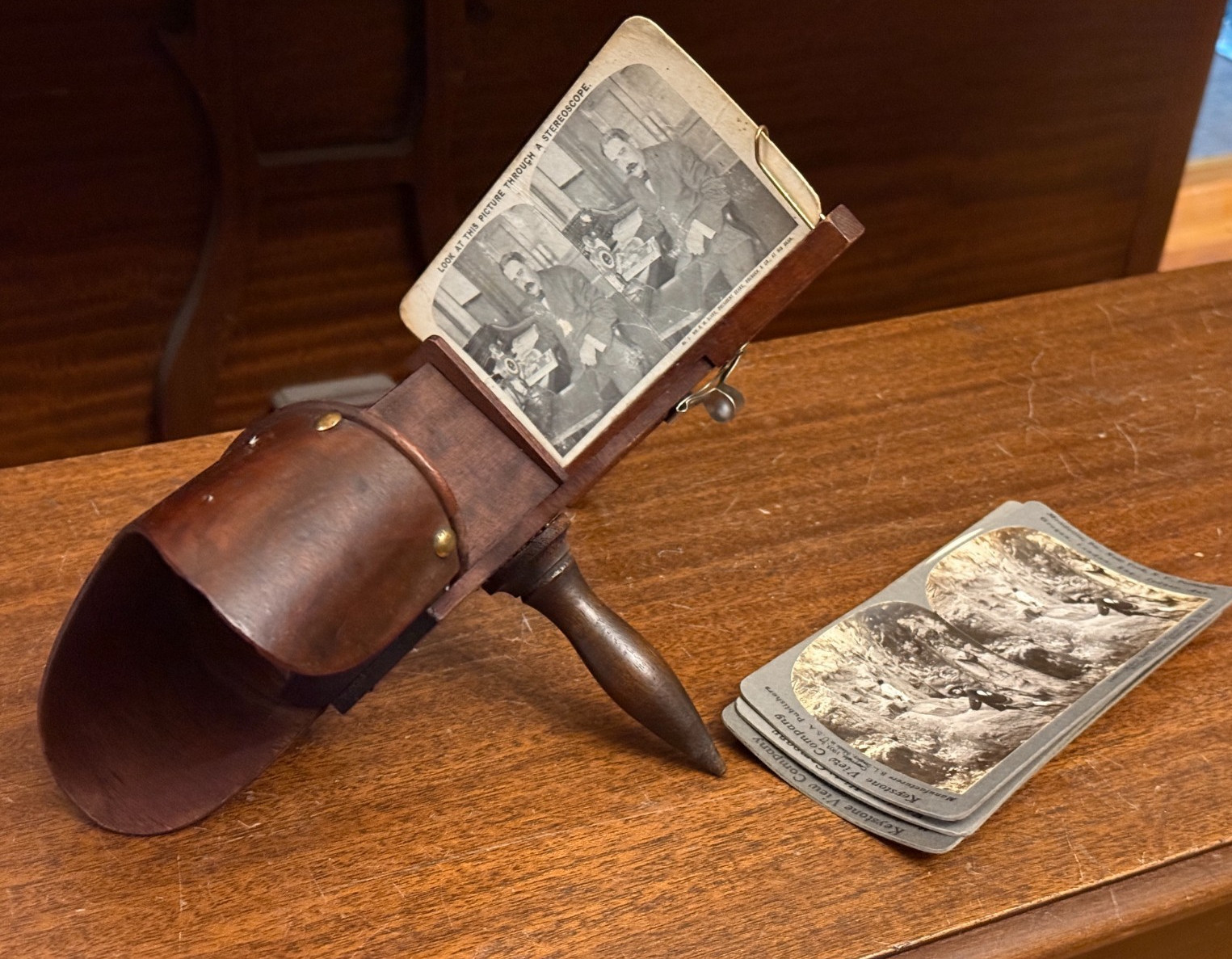 Antique Holmes Style Stereoscopic Viewer #2  w/ 4 Stereoviews