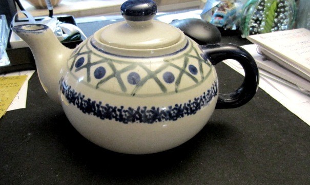 VTG Boleslawiec Poland Pottery Hand-Made Mini Teapot 10oz Cobalt Sponge-Stamped