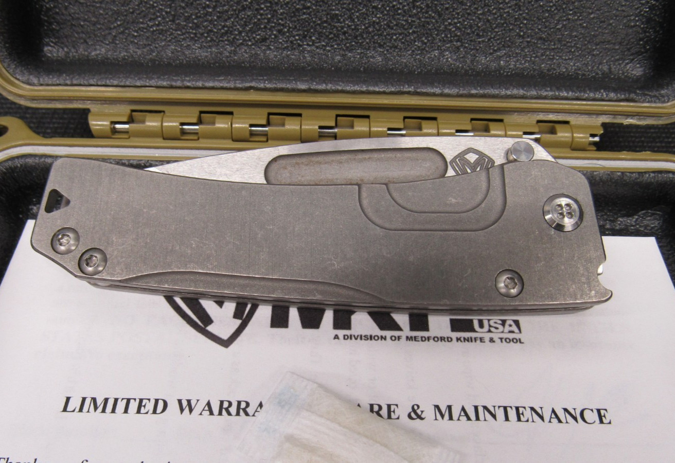 Medford Slim Midi Marauder - Tumbled S35VN Blade - Tumbled Titanium
