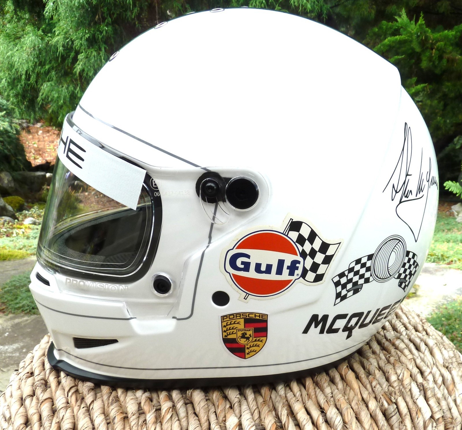 STEVE MCQUEEN LTD ED, SIGNATURE BELL ELIMINATOR GULF-PORSCHE LEMANS HELMET, XL STEVE MCQUEEN LTD ED, SIGNATURE BELL ELIMINATOR GULF-PORSCHE LEMANS HELMET, XL