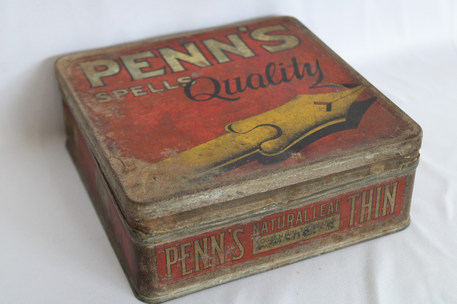 VINTAGE PENN\'S QUALITY NATURAL LEAF THIN TOBACCO TIN