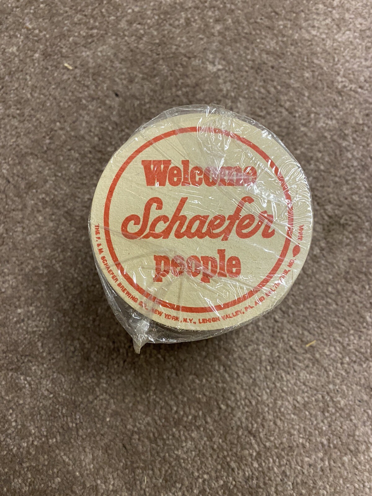vtg lot of 100 Welcome Schaefer People Beer coasters NOS Sealed Original Pub