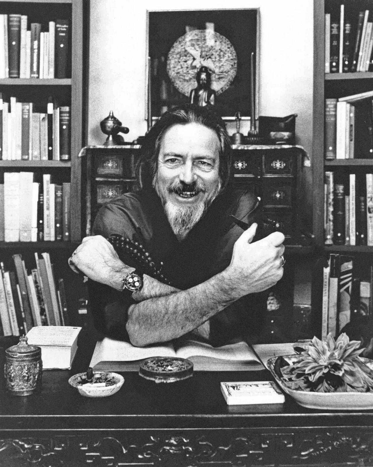 Author Writer ALAN WATTS Glossy 8x10 Photo Glossy Portrait Naturalist Print Author Writer ALAN WATTS Glossy 8x10 Photo Glossy Portrait Naturalist Print