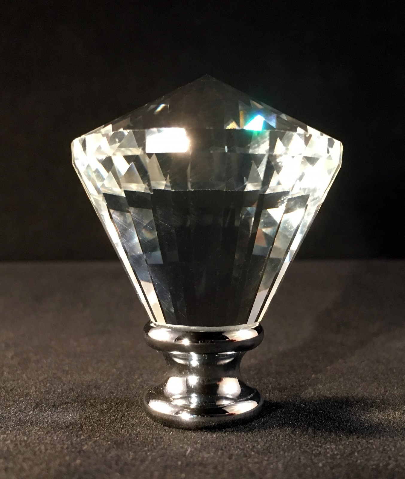 LAMP FINIAL-CROWN DIAMOND OPTIC CRYSTAL LAMP FINIAL WITH POLISHED CHROME BASE LAMP FINIAL-CROWN DIAMOND OPTIC CRYSTAL LAMP FINIAL WITH POLISHED CHROME BASE