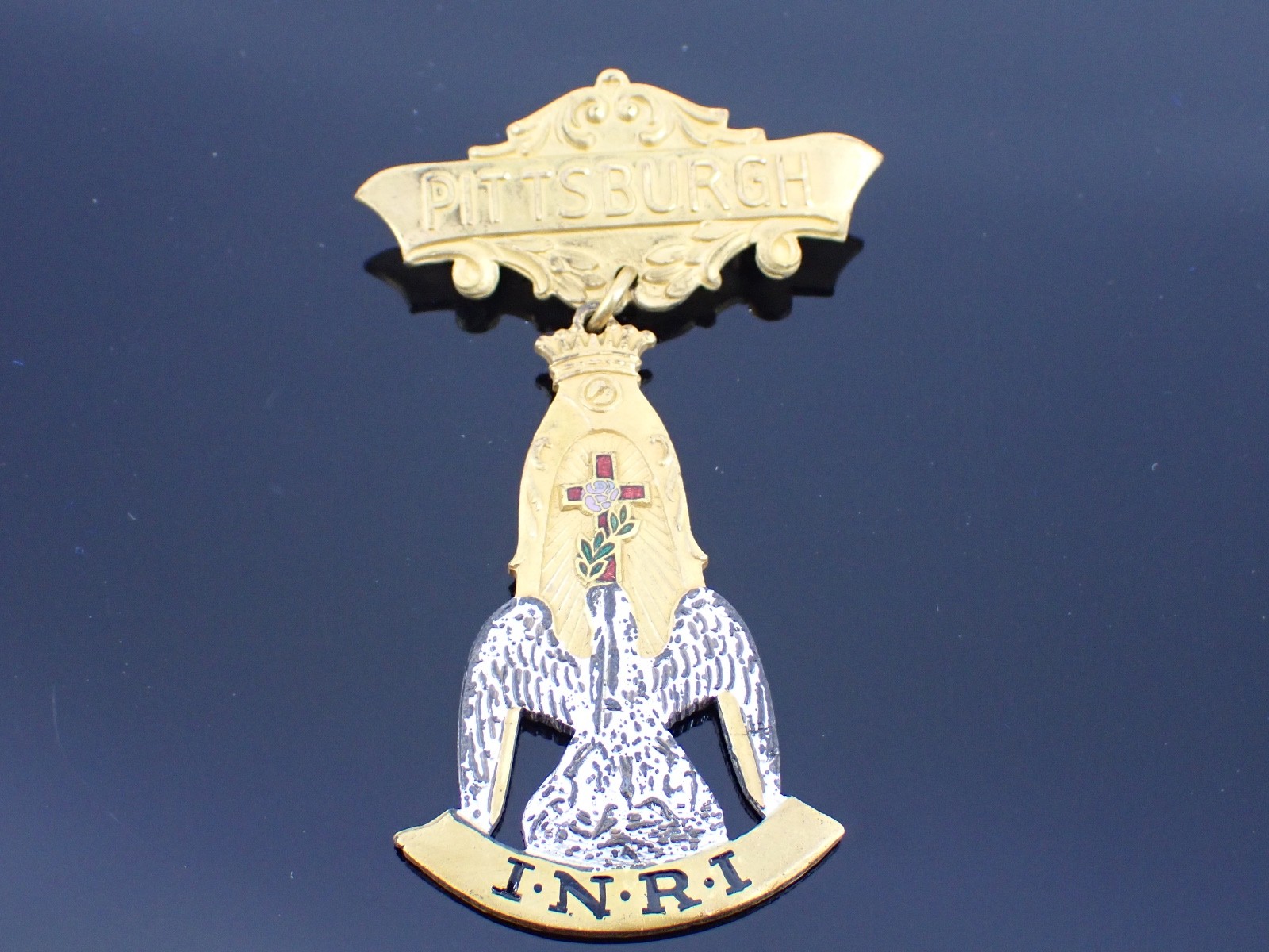 Pittsburgh Chapter Rose Croix Badge Bastian Bros. Co. INRI Pelican Symbol w/box