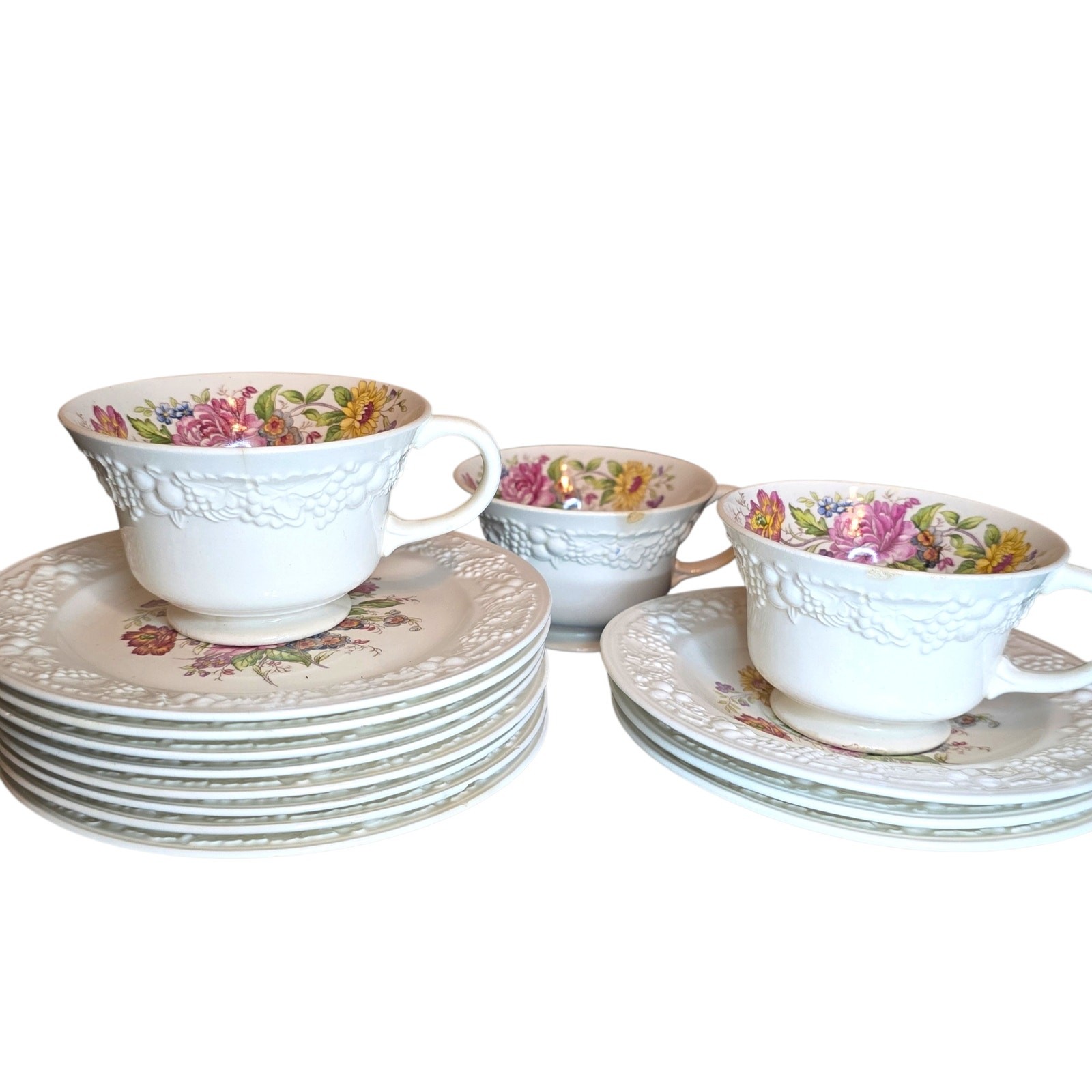 Homer Laughlin Eggshell Theme Set of 14 Plates Cups Floral Bouquet Pattern 1930s