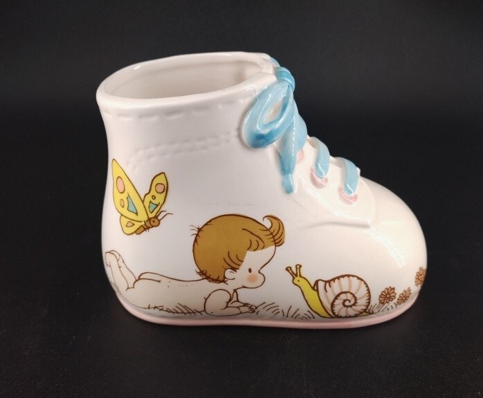 1976 Wolfpit Enterprises Made In Japan Baby Shoe Planter Blue Pink Vtg