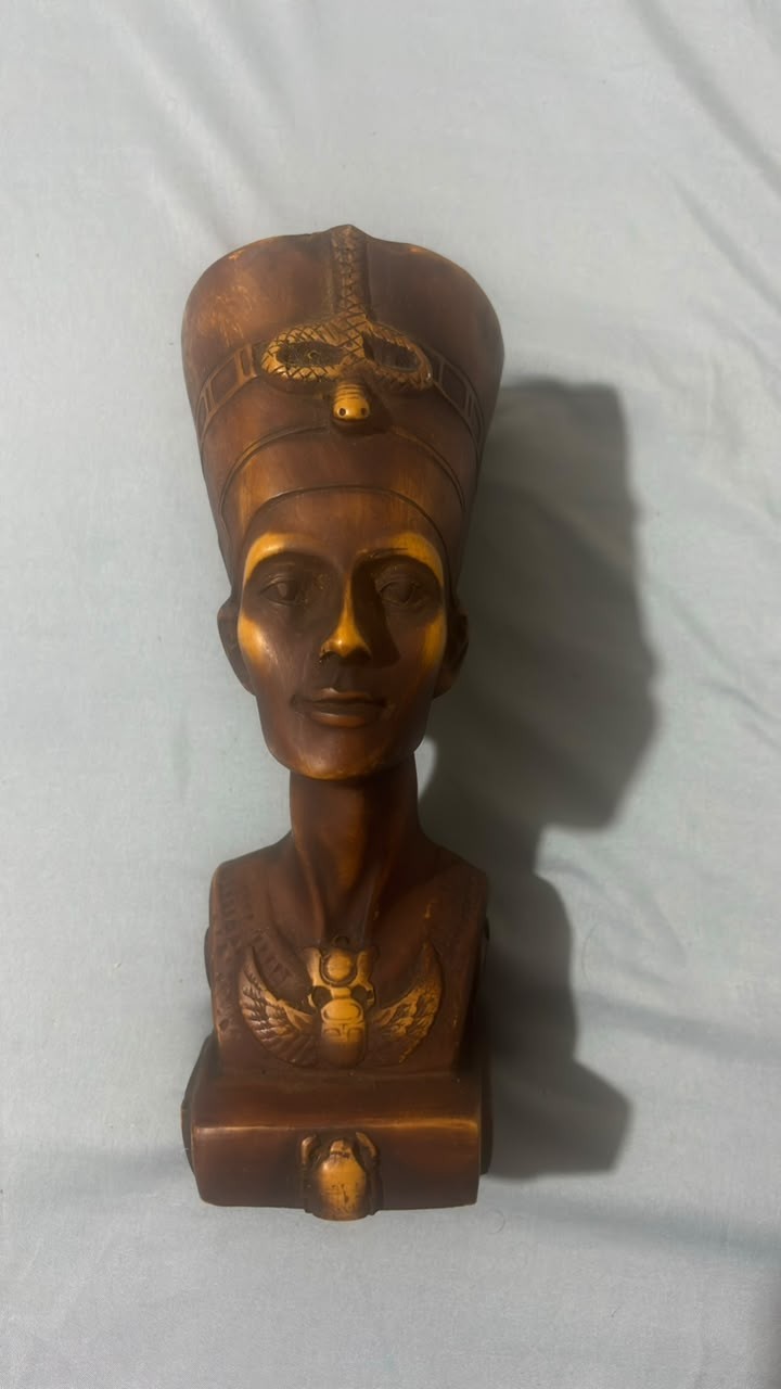 Unique Ancient Egyptian Queen Nefertiti Vintage