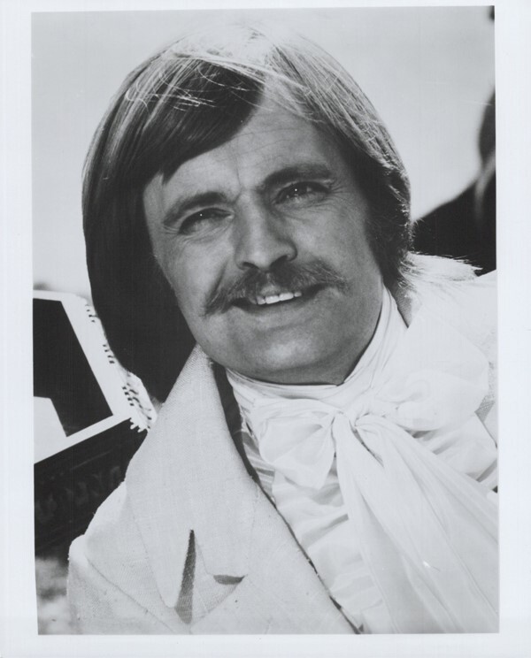 David McCallum dashing smiling portrait with moustache 1970\'s 8x10 photo