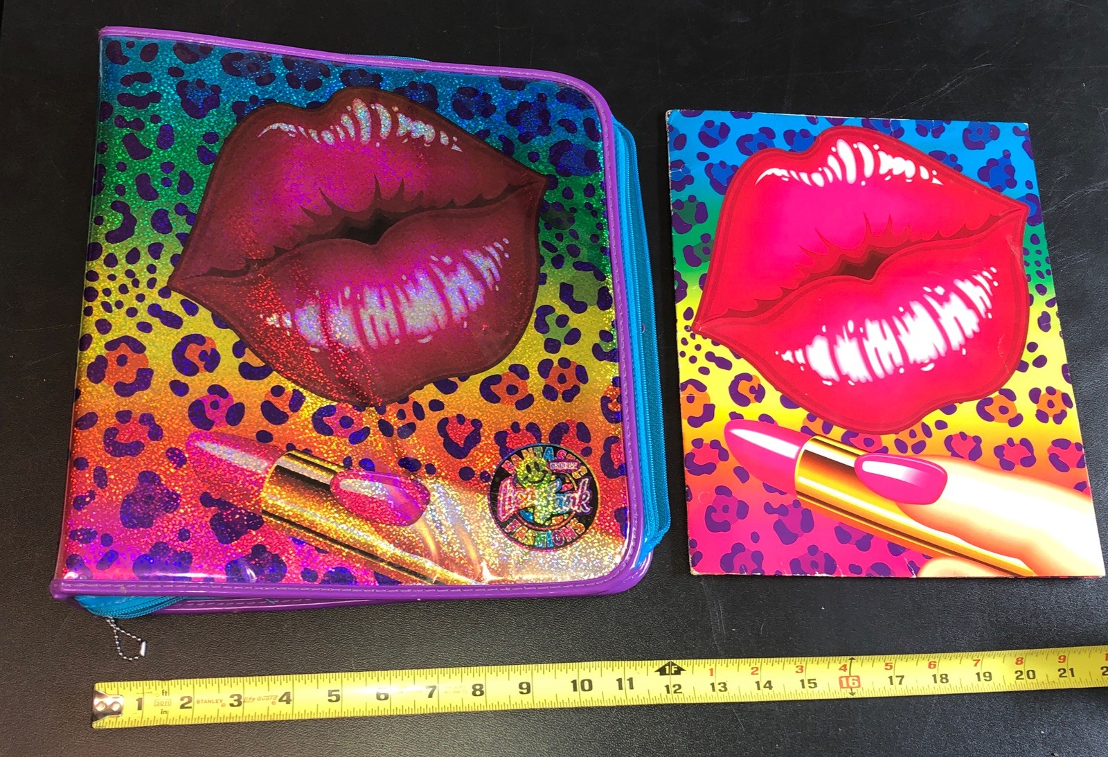 Vintage Lisa Frank Groovy Fantastic Fashions Sparkle Kiss Lips Zipper Binderđź’‹ Vintage Lisa Frank Groovy Fantastic Fashions Sparkle Kiss Lips Zipper Binderđź’‹