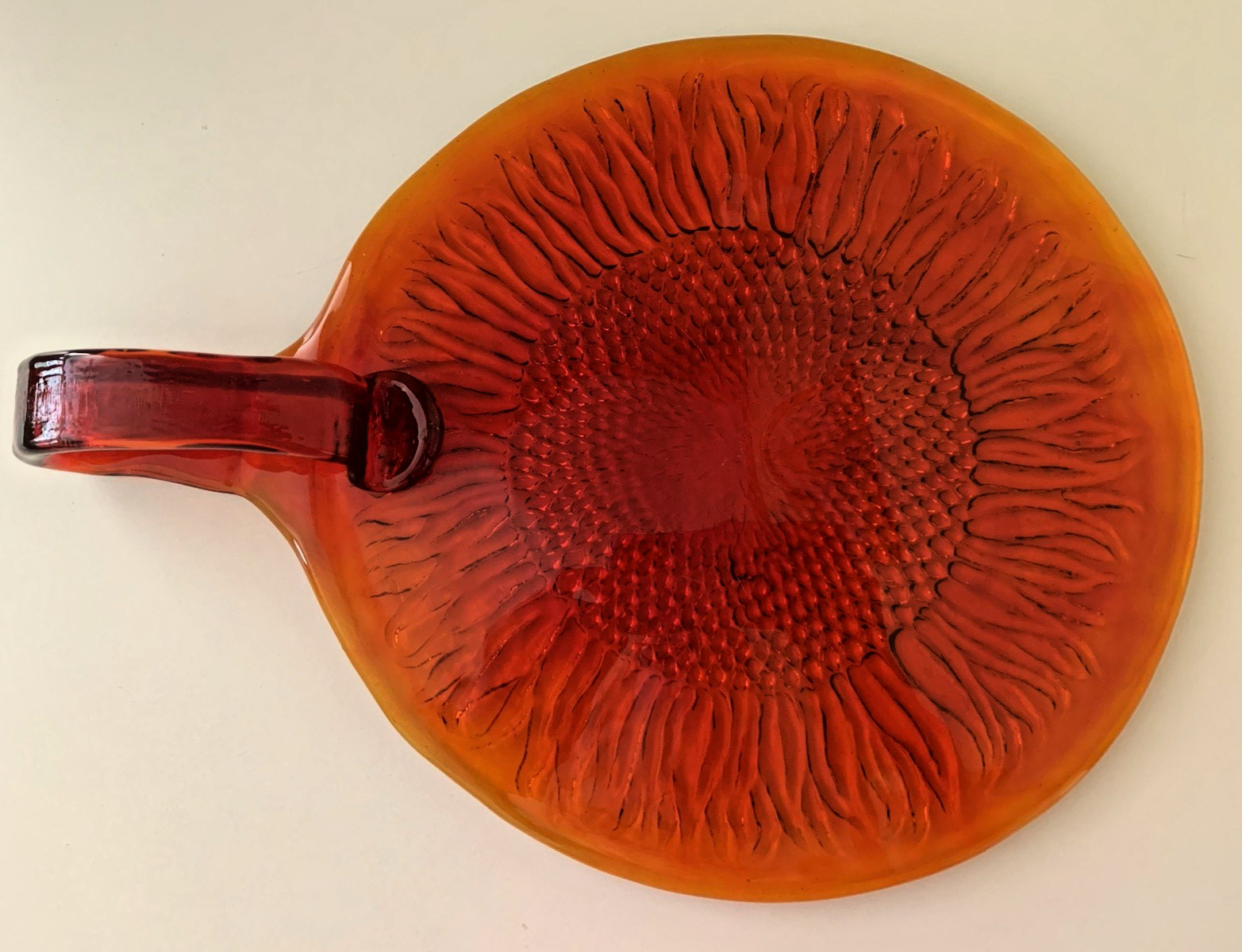 Vintage Amberina Art Glass Orange Red 10.5\