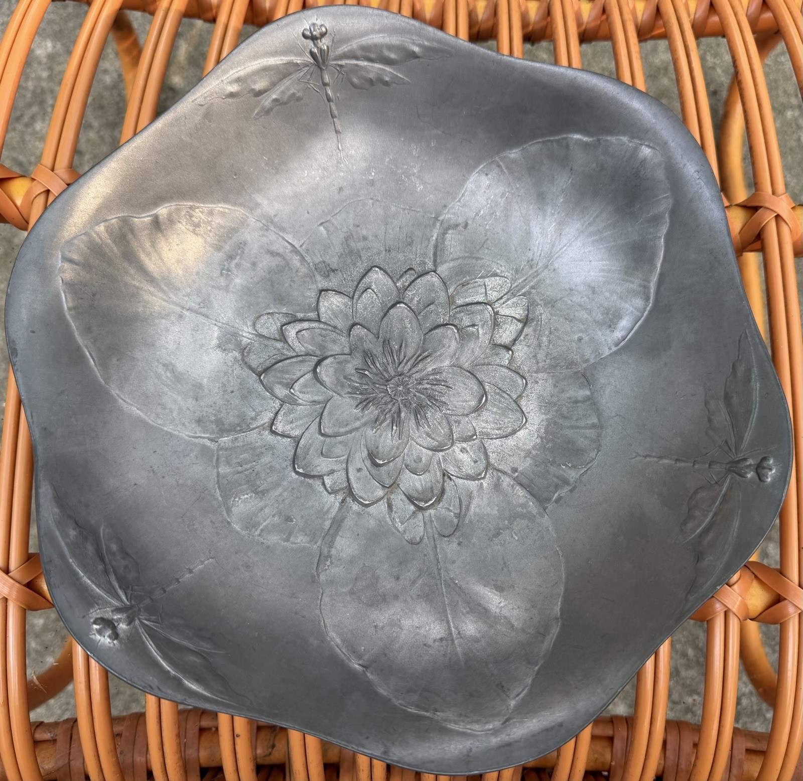 Antique Kayserzinn #4245 Art Nouveau Bowl Water Lilly Center And 3 Dragonflies
