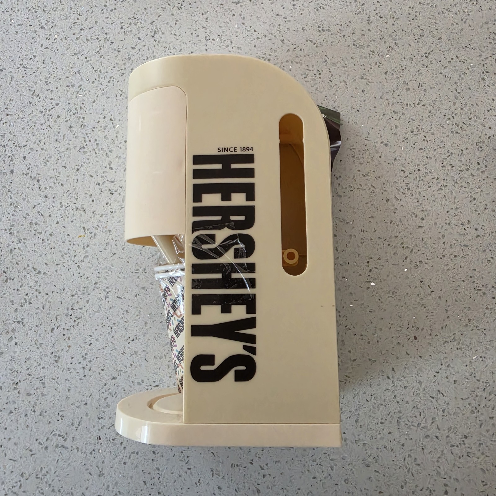Vintage Hershey's chocolate Unique Plastic Stand Mixer New w/ cups Rare, working