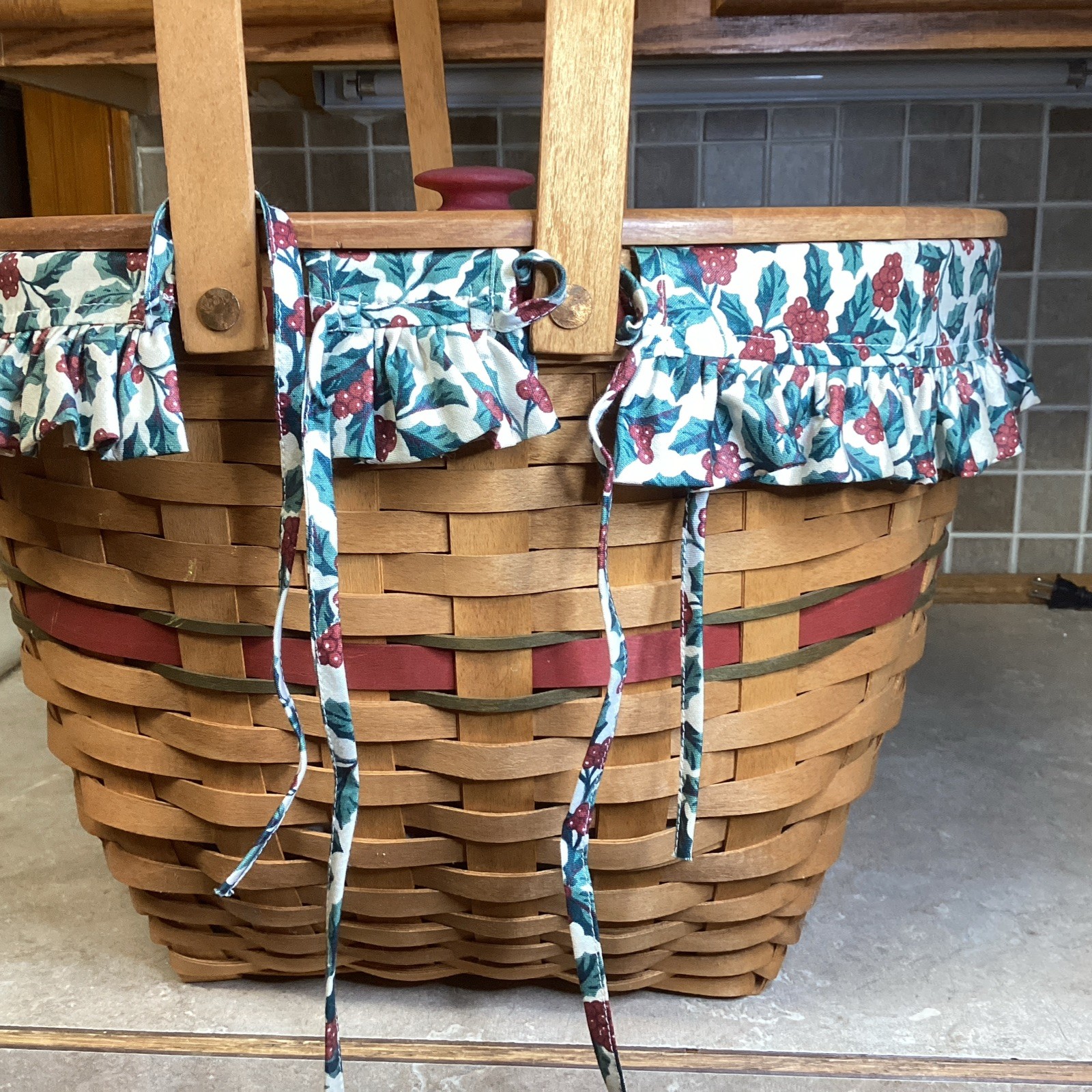 Longaberger 1994 Holiday Hostess Sleigh Bell Basket, w Liner, Protector & Lid