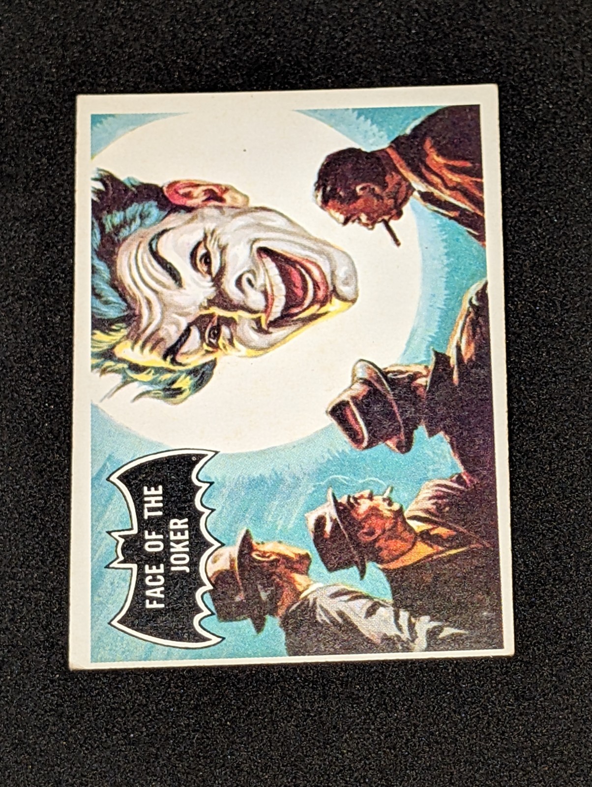 1966 Topps Batman (Black Bat Logo) #9 • Face Of The Joker