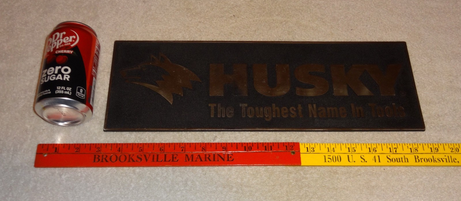 VINTAGE HUSKY THE TOUGHEST NAME IN TOOLS +DOG 16\ VINTAGE HUSKY THE TOUGHEST NAME IN TOOLS +DOG 16\