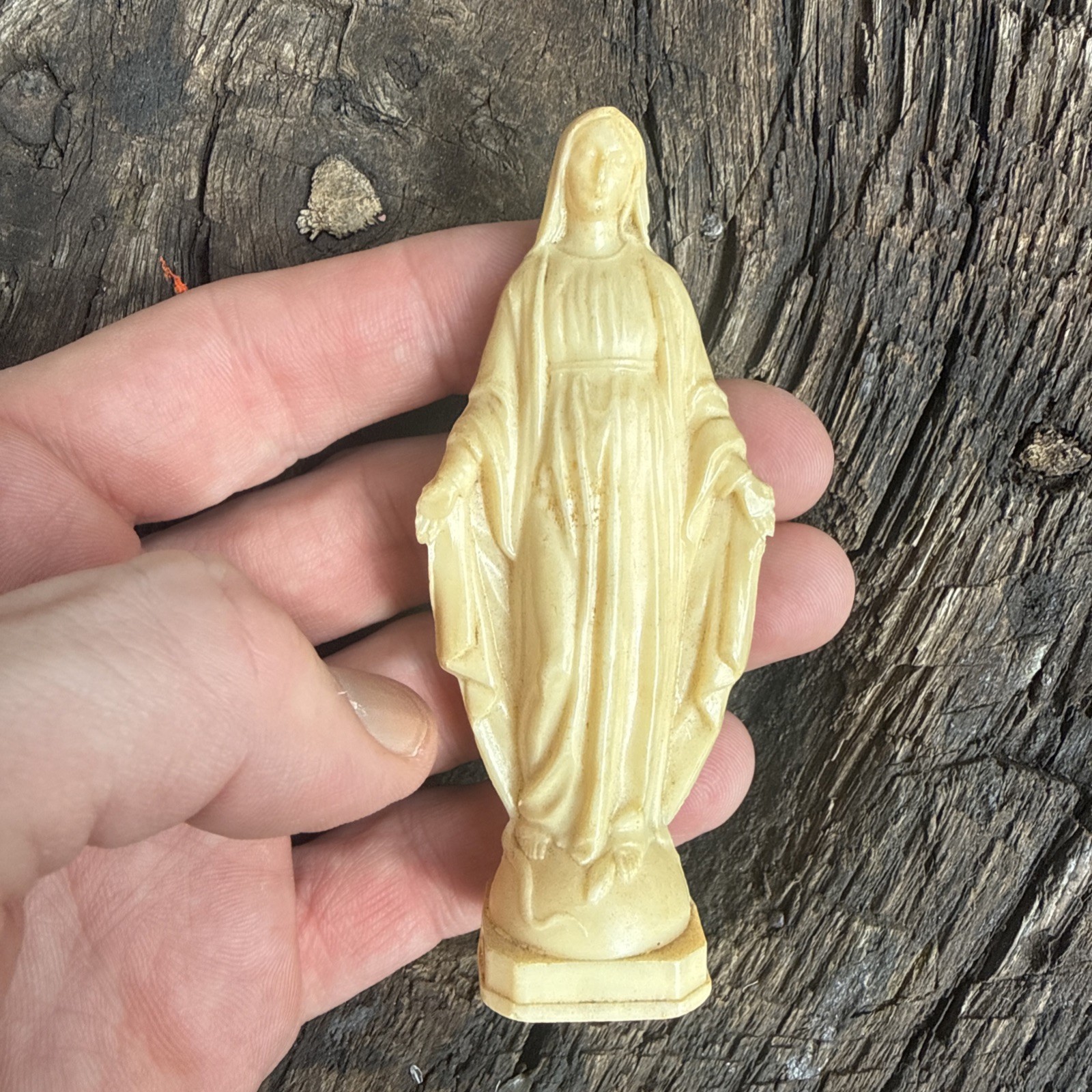 Vintage Virgin Mary 3 Inch Statue Figurine Italy Plastic Small Mid Century Vintage Virgin Mary 3 Inch Statue Figurine Italy Plastic Small Mid Century