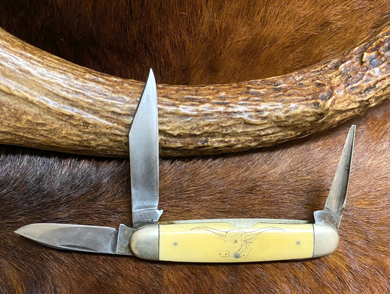 Winchester, Trademark, Made in USA., 3009 Cattle Knife, 3 5/8 Winchester, Trademark, Made in USA., 3009 Cattle Knife, 3 5/8