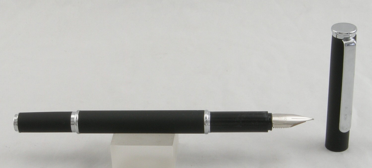Pilot Greeting Matte Black & Chrome Fountain Pen - Fine Nib - 1980's Mint, New Pilot Greeting Matte Black & Chrome Fountain Pen - Fine Nib - 1980's Mint, New