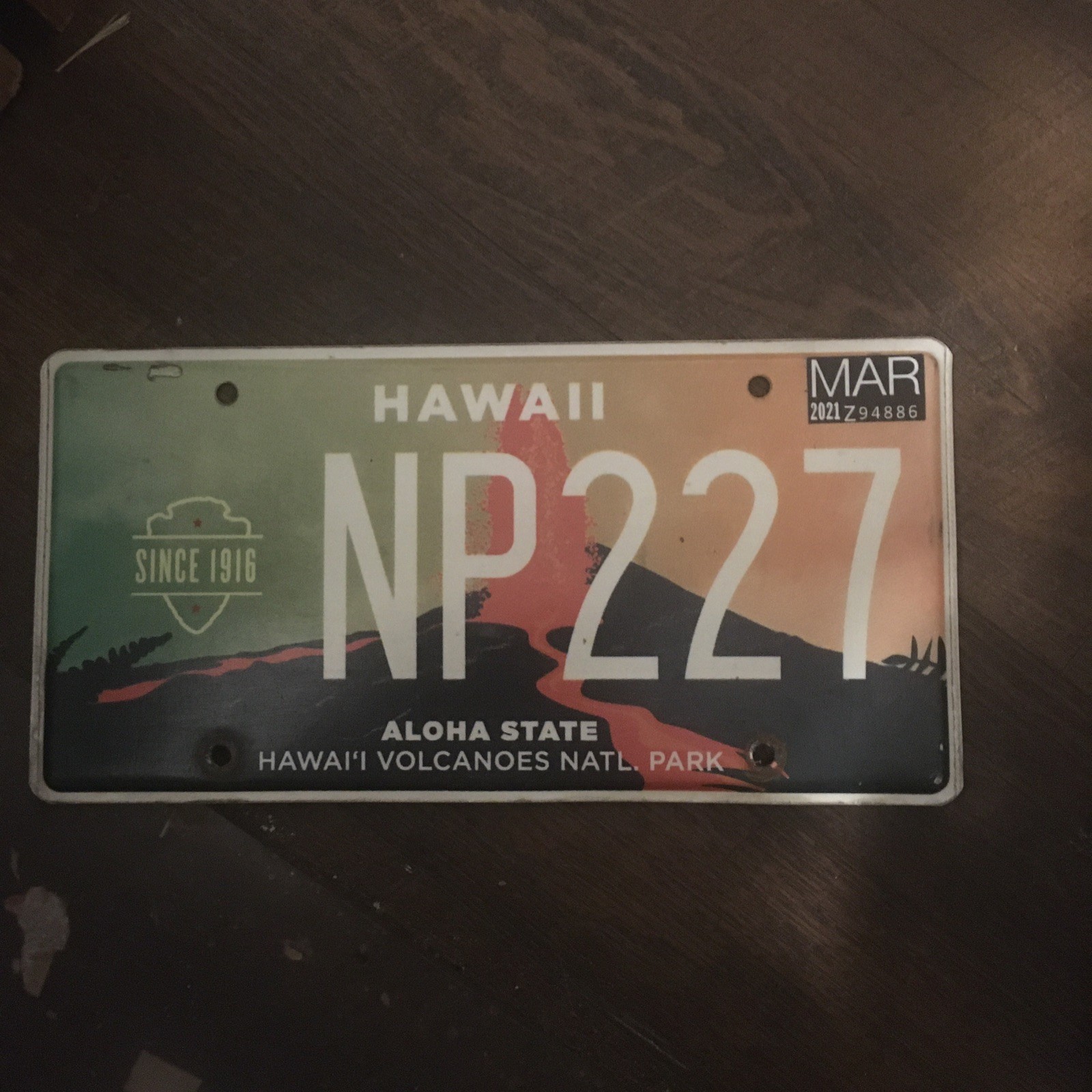 HAWAII VOLCANOES NAT’L PK LICENSE PLATE EX CONDITION , SHIPS FAST , BEST PRICE 