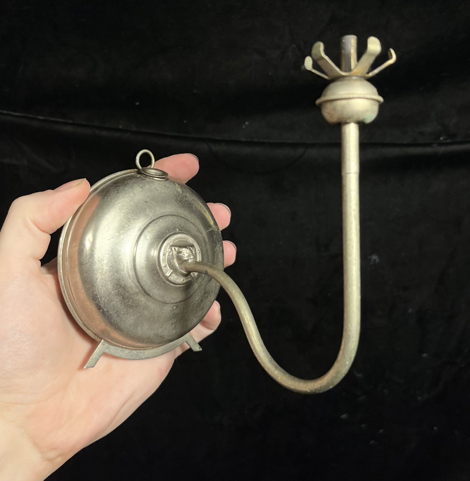 Antique Vtg LION HEAD Gas Oil Pressure Lamp Wall Sconce Bracket Coleman Tilley