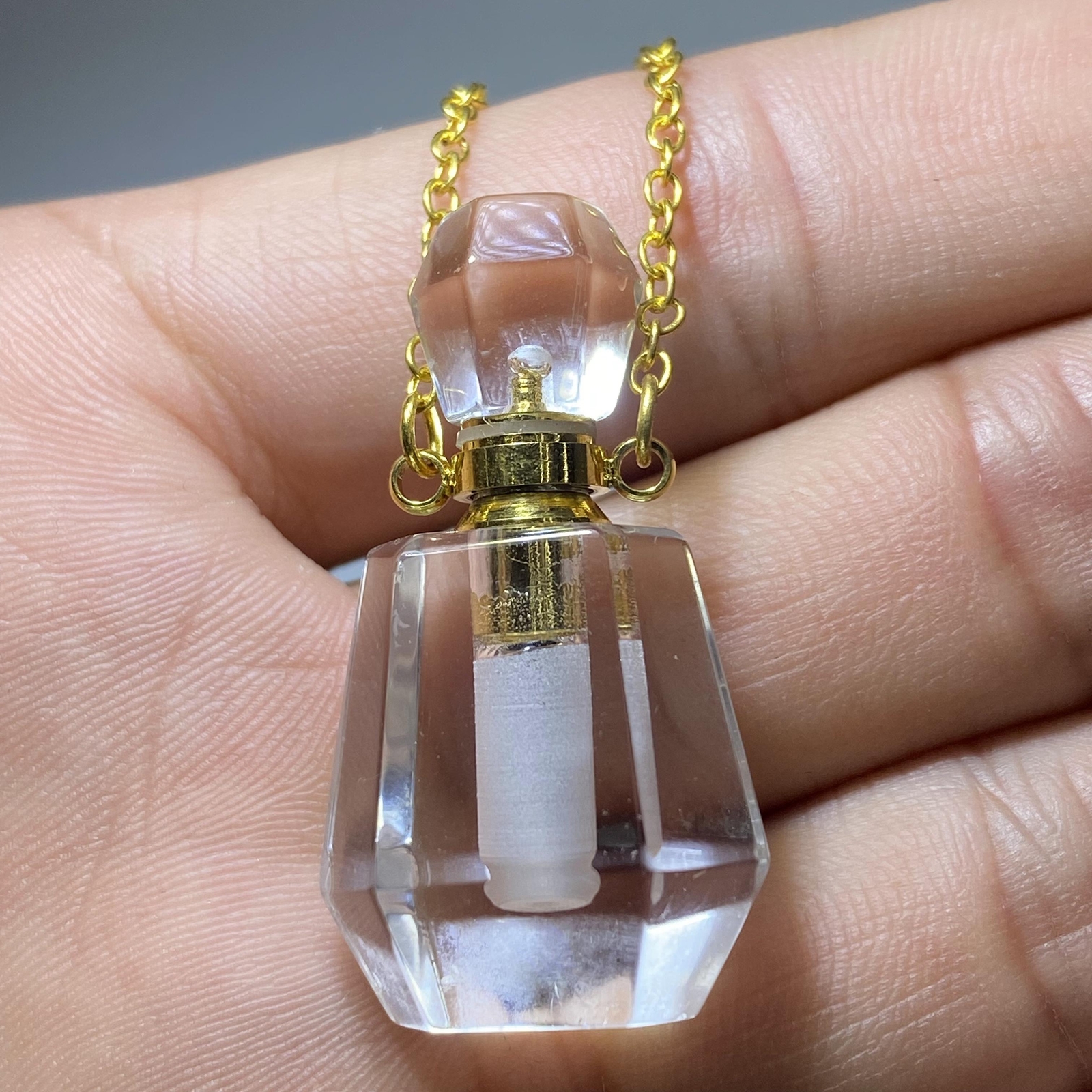 1pc Wholesale Natural Perfume Bottles Quartz Crystal Pendant Reiki Gem Healing