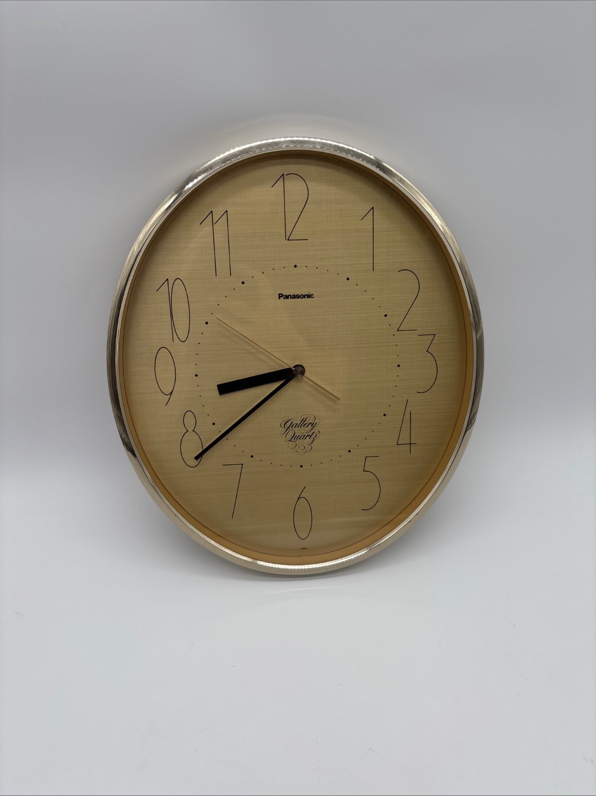 Vintage Panasonic GalleryQuartz Gold Oval Wall Clock Model TF614 GC- BEAUTIFUL