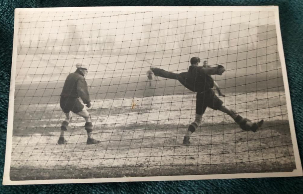 FOOTBALL - Ambrosiana Inter the goalkeeper Degani in training at the Arena 1930s