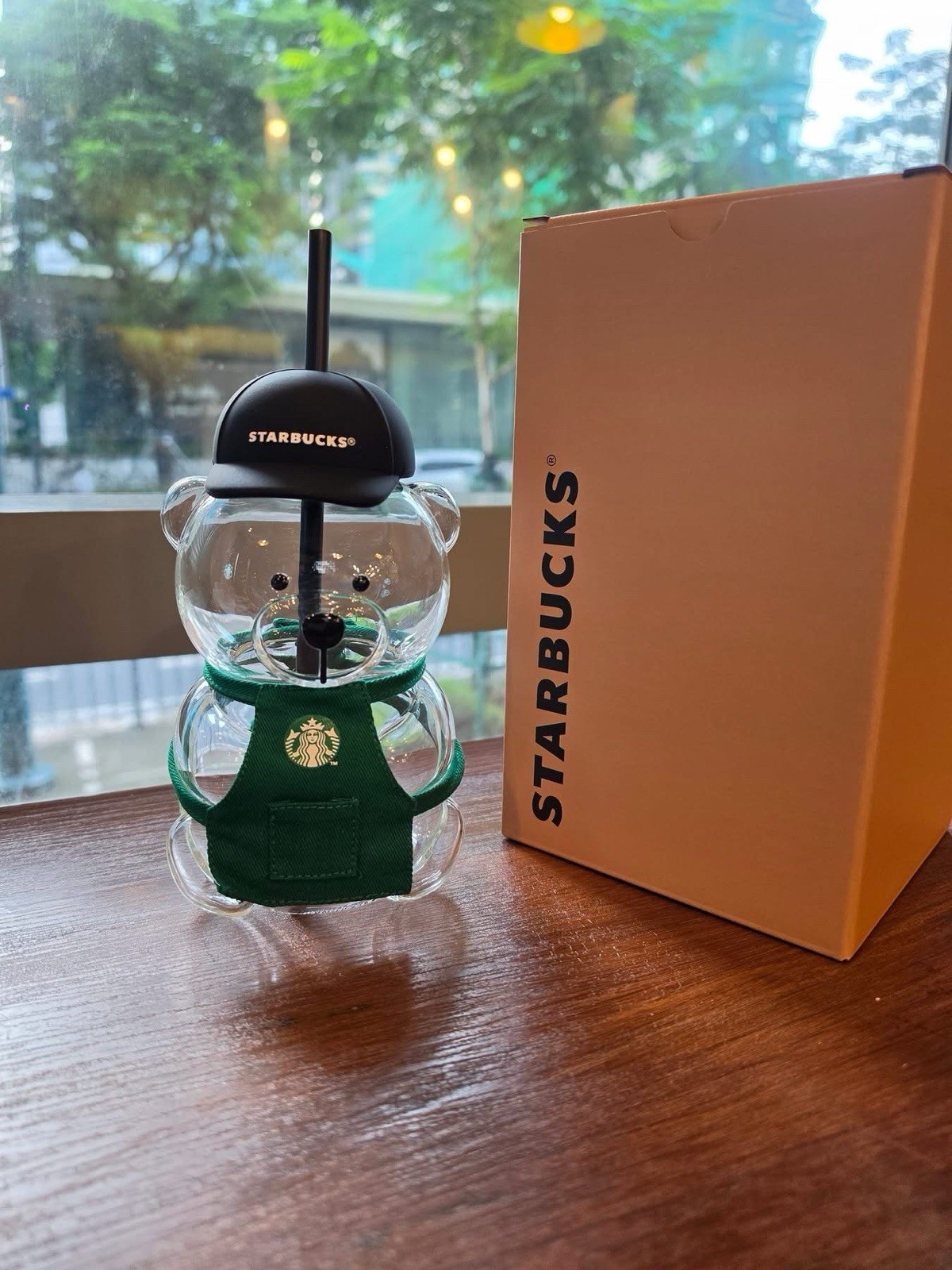 Starbucks Bearista Glass Cup 25 oz Philippines Exclusive Green Apron with Box