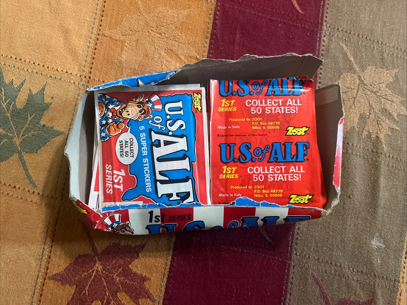 1987 US of Alf Original Open Box Of 41 Sealed Packs Of 5 Super Stickers By Zoot