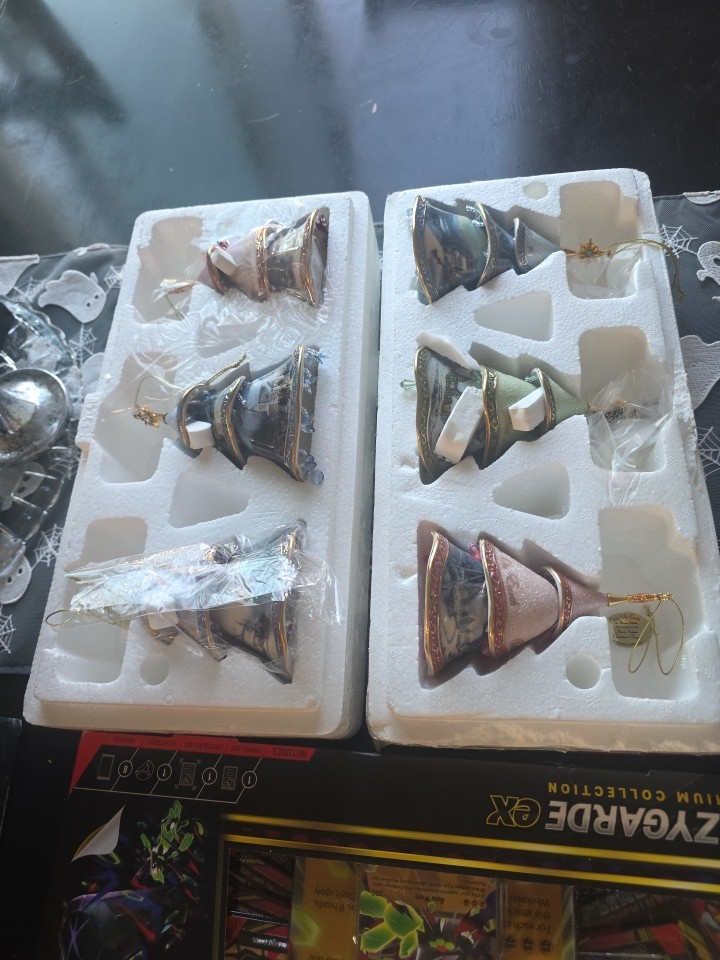 VINTAGE 2005 THOMAS KINKADE HEIRLOOM COLLECTION ORNAMENTS SET 6 CLASSICS various