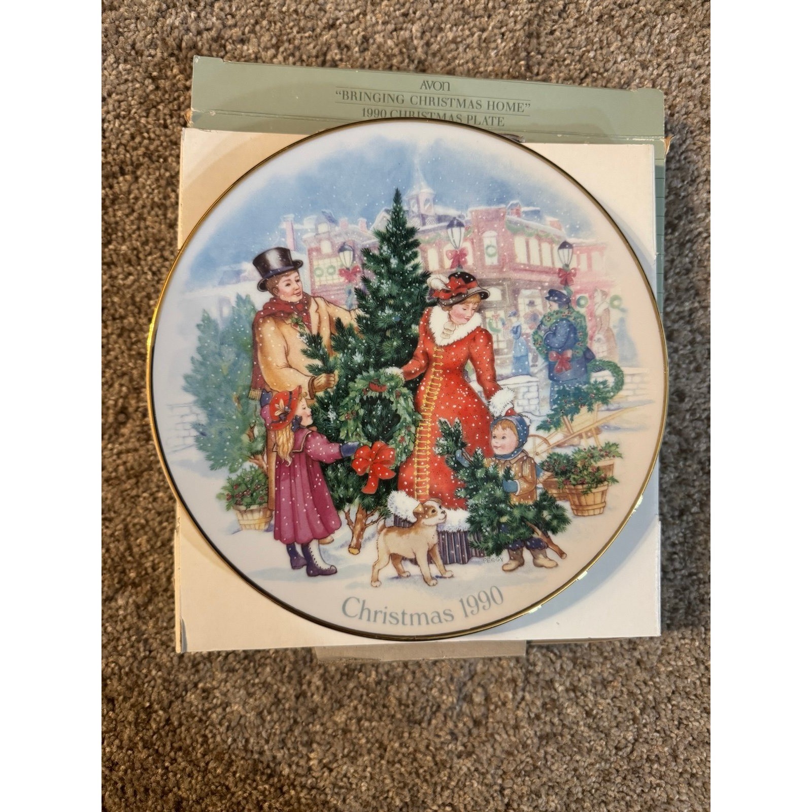 Avon Bringing Christmas Home 1990 Christmas plate