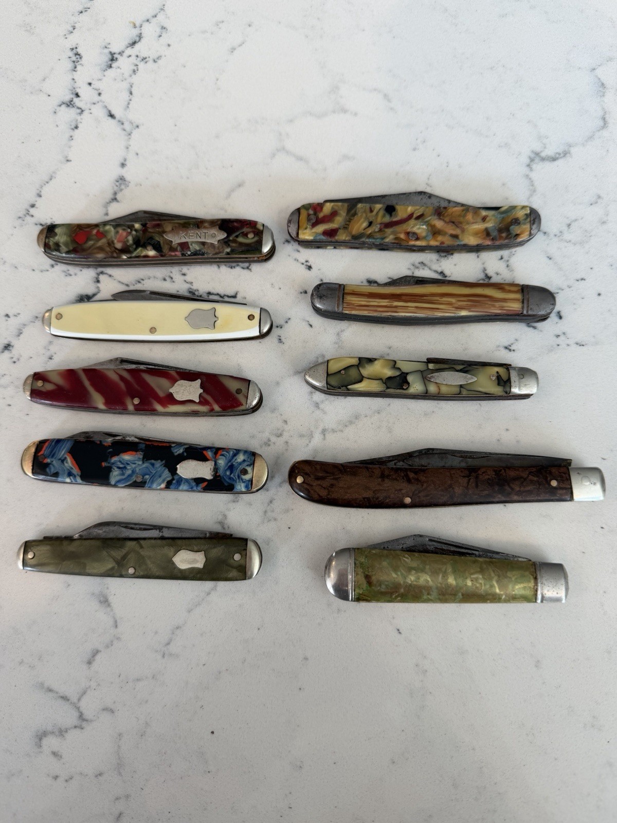 Lot of 10 Vintage 1930’s-1950’s, Two Blade, Celluloid Folding Pocket Knives. Lot of 10 Vintage 1930’s-1950’s, Two Blade, Celluloid Folding Pocket Knives.