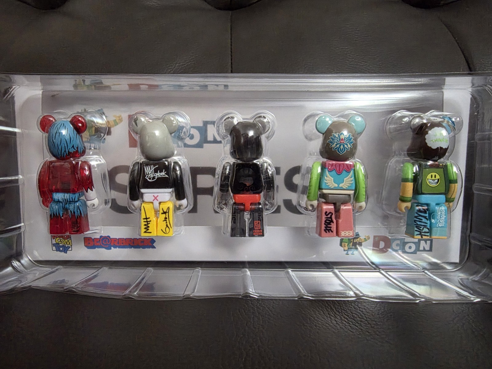 SIGNED 3/5 Medicom 2025 DCON Bearbrick ARTIST SERIES SIX 6 Pack Exclusive 100% 