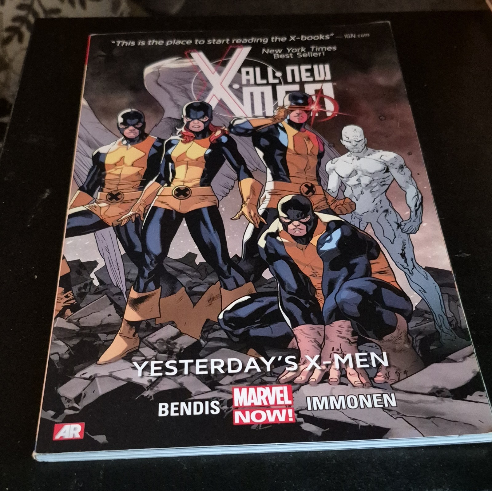 Marvel All-New X-Men: Yesterday\'s X-Men TPB by Bendis, Immonen 1st Print