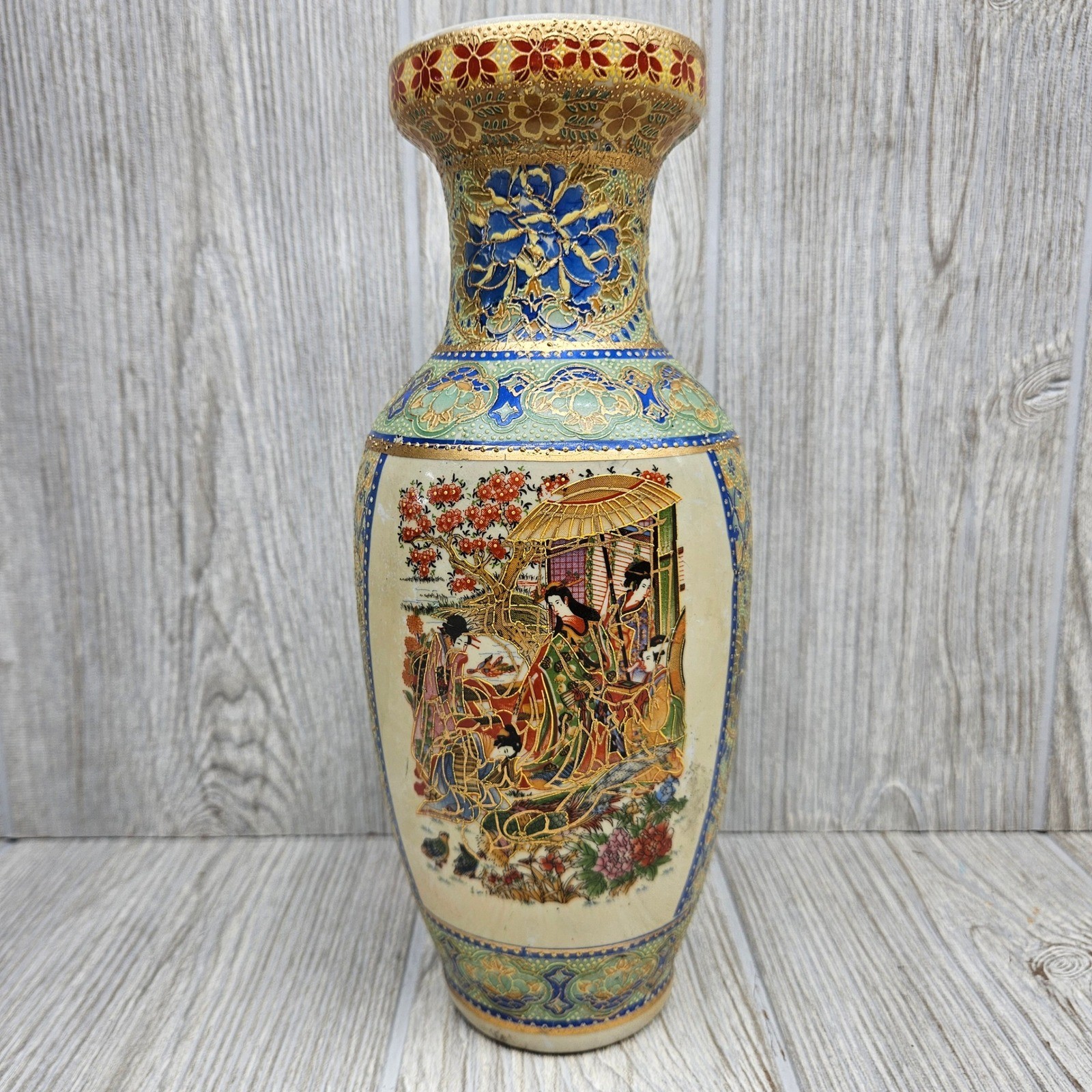 Vintage Satsuma Style Porcelain Vase Moriage Gold Gilt Hand Painted Figures
