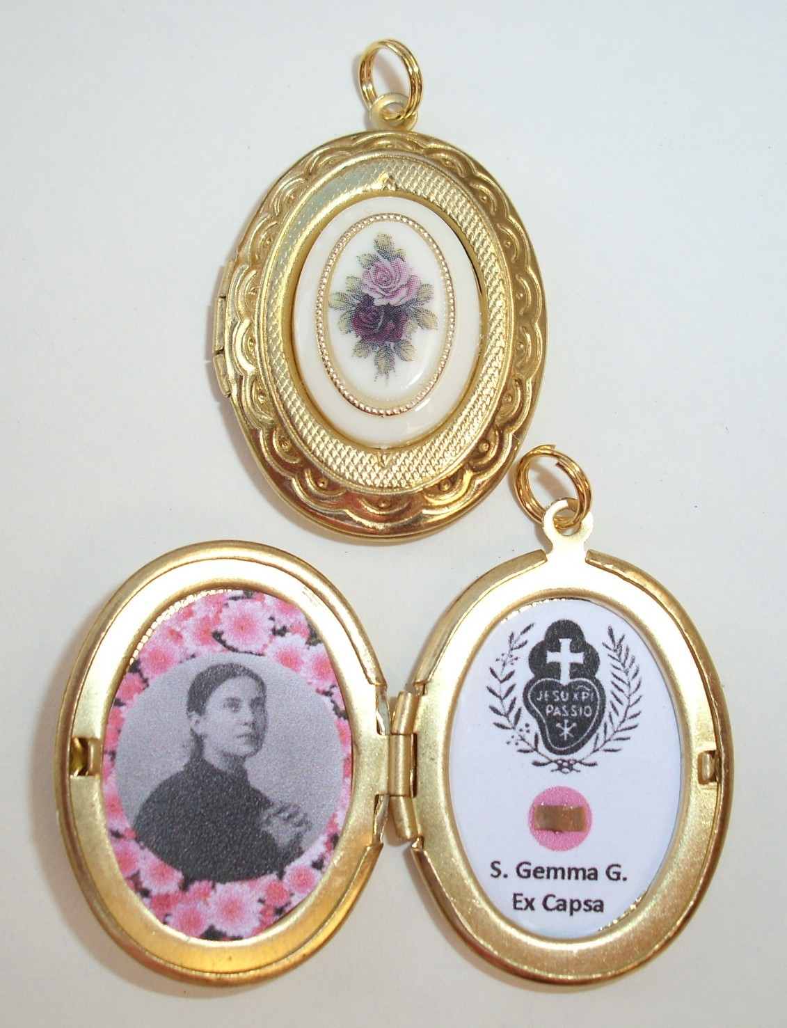 St Gemma relic locket with beautiful roses cabochon on front--Stunningl