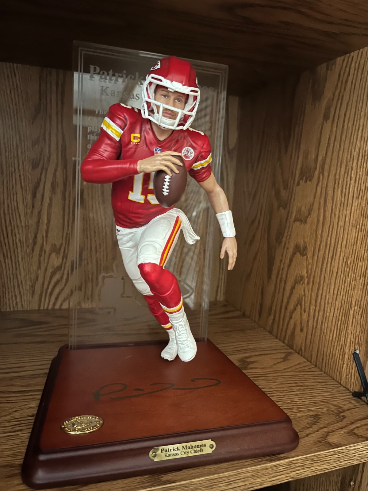 DANBURY MINT ULTRA RARE PATRICK MAHOMES NFL  LEGACY TRIBUTE FIGURINE NEW