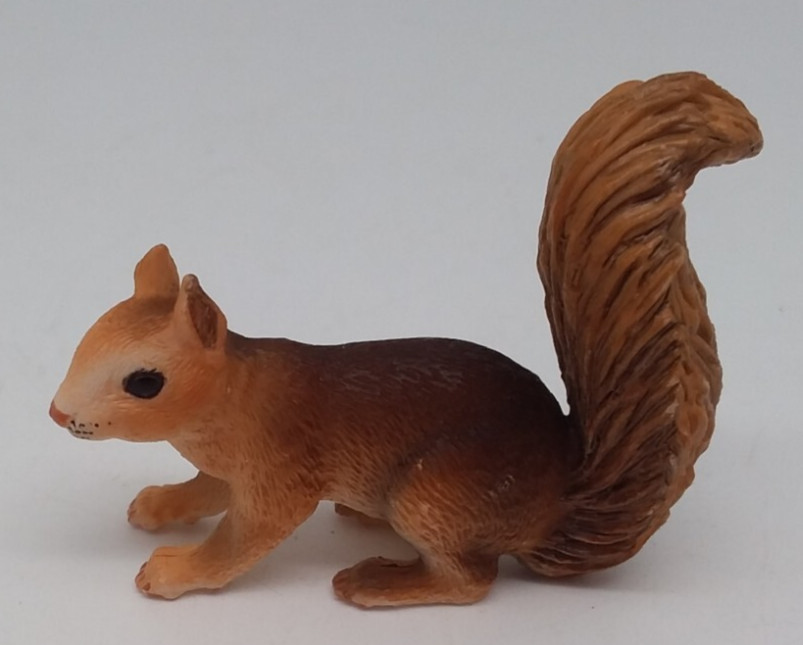 Schleich RED SQUIRREL Animal  Figure 2006 Wild Life Europe Retired