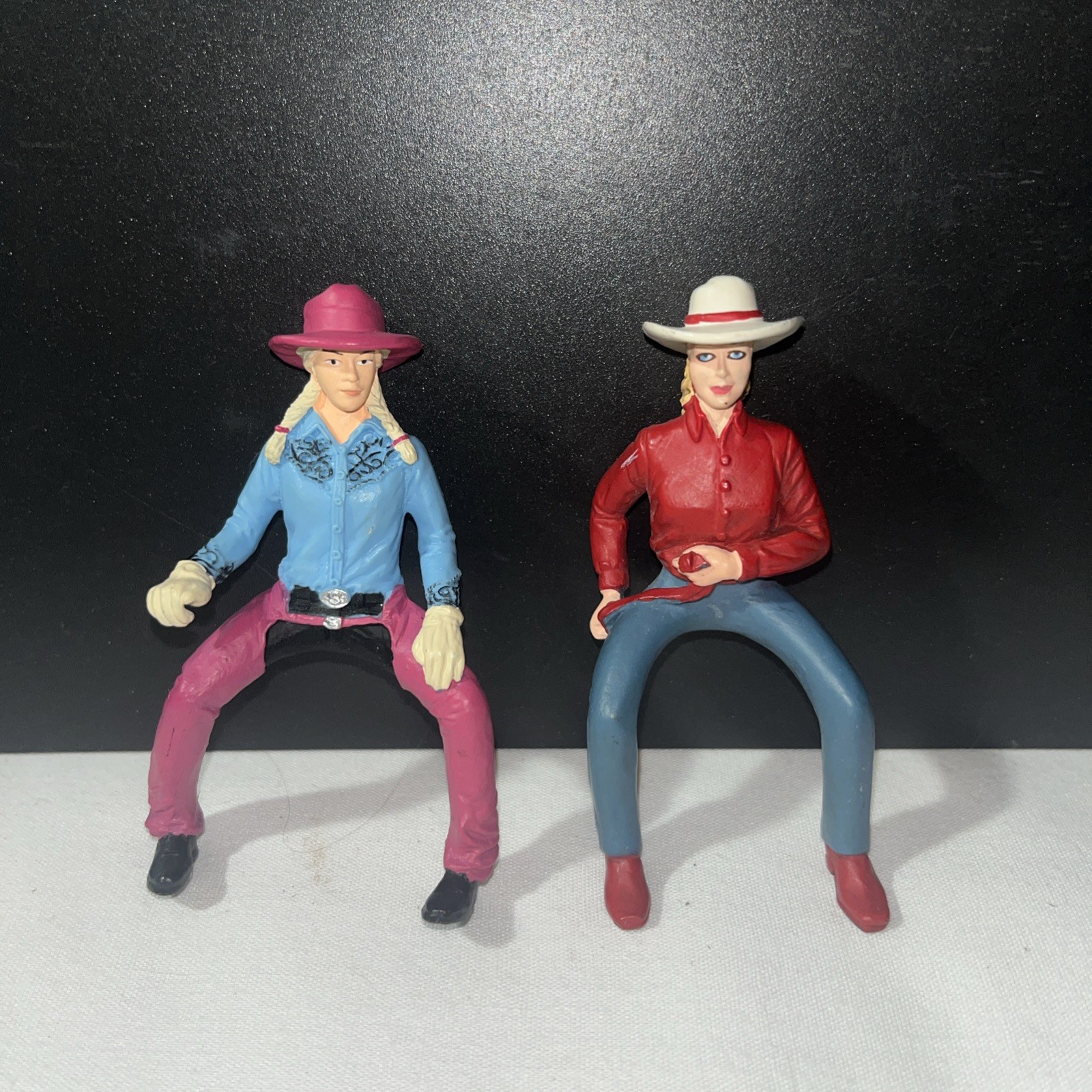 SCHLEICH Western Horse Rider Cowgirl/ Rodeo - SAFARI cowgirl in red