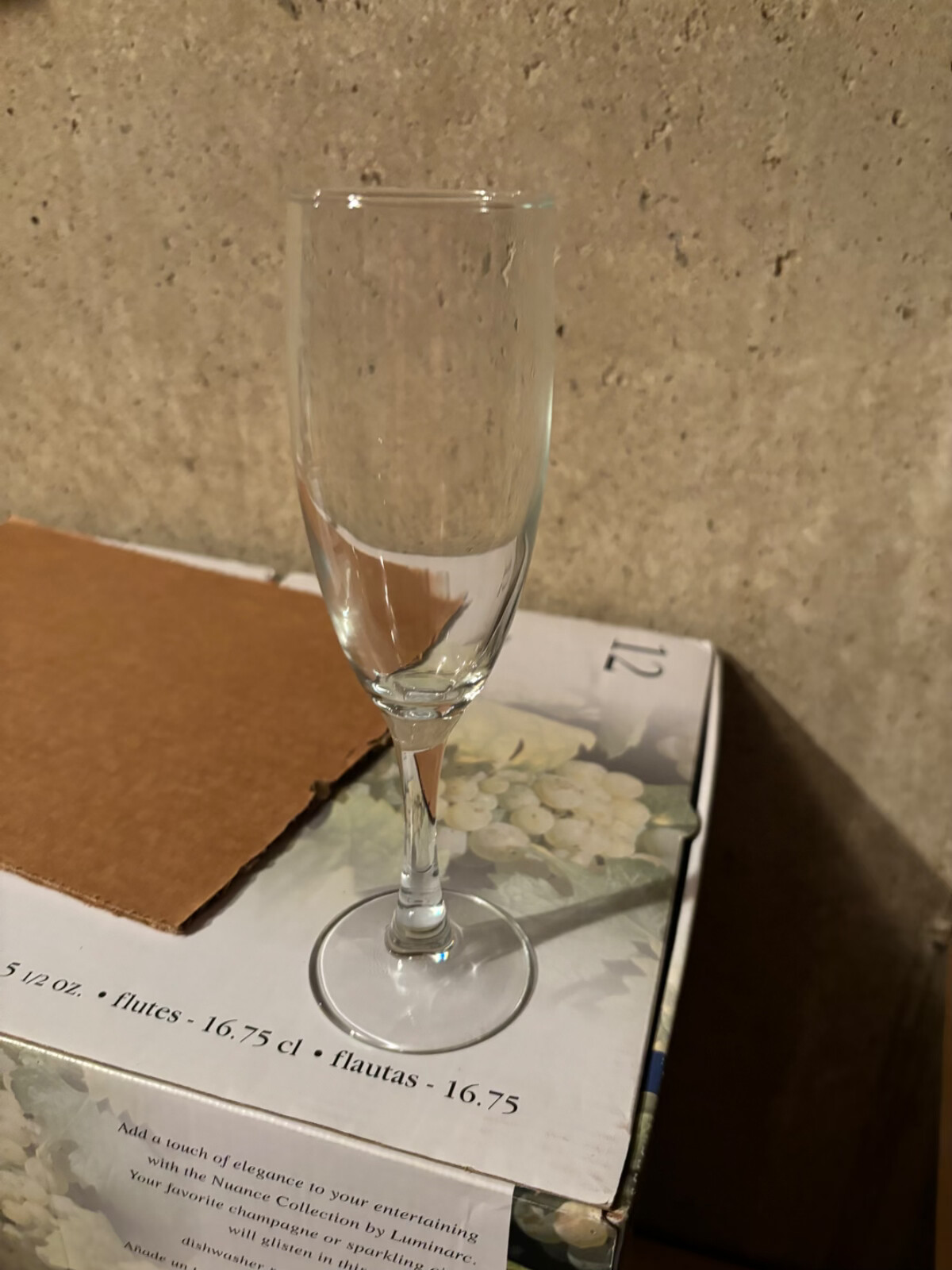 12 Glass Champagne Flutes 5.5 Ounce Luminarc Nuance Drink/Stemware 5 sets availa